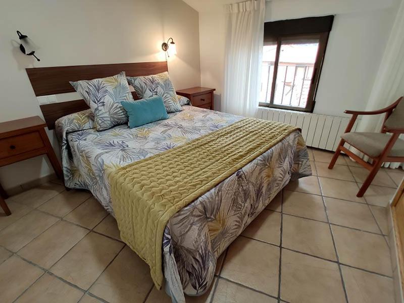 Royuela Hostal Екстер'єр фото